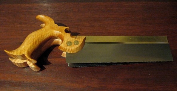 Father%20and%20Son%20%20Independence%20Tools%20and%20LieNielsen%20saws_html_m3ede2acc.jpg