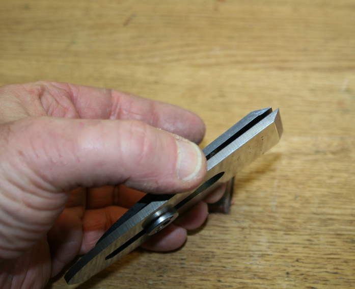 LV Custom plane, blade/chip breaker screws.