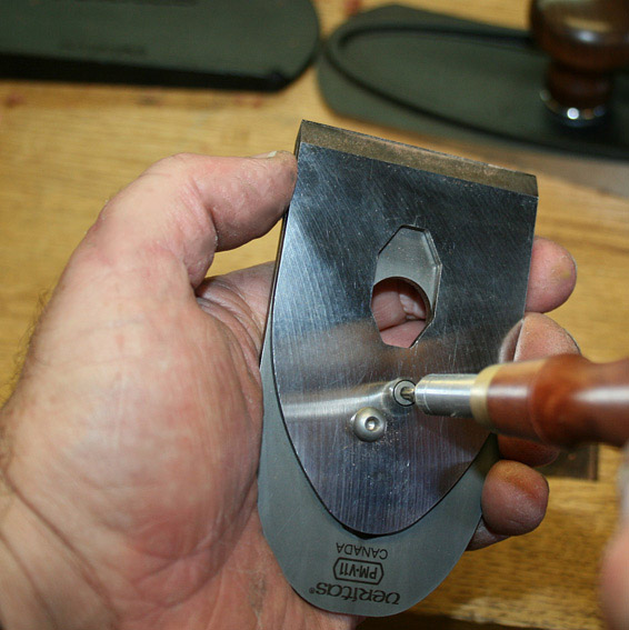 LV Custom plane, blade/chip breaker screws.