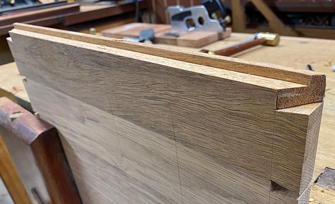 UnderbenchCabinet3_html_228ee61e.jpg